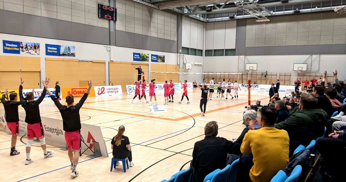 Saarinen siirtyy Bundesliigasta Suomen lentopalloliigaan